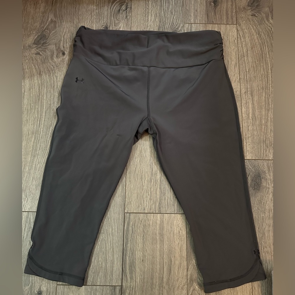 Under Armour leggings size XL.